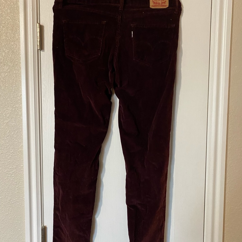 Levi’s Maroon Corduroy Midrise Skinny Pants